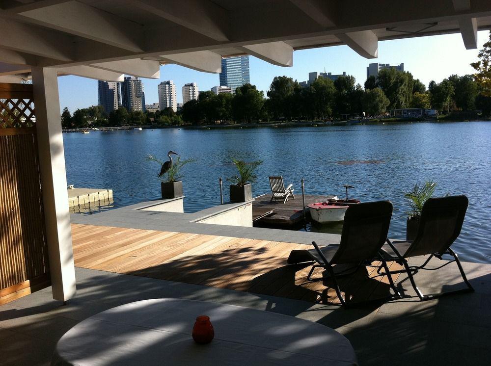 Ajo Apartments - Alte Donau Waterfront - Self-Check-In Apartment