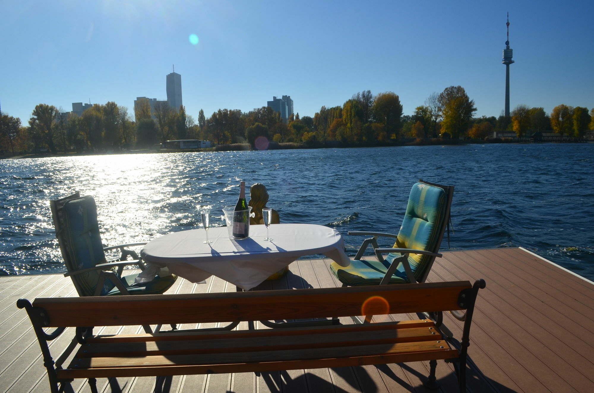 Ajo Apartments - Alte Donau Waterfront - Self-Check-In Apartment